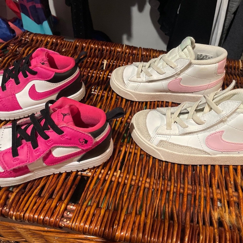 Toddler Nike sneakers